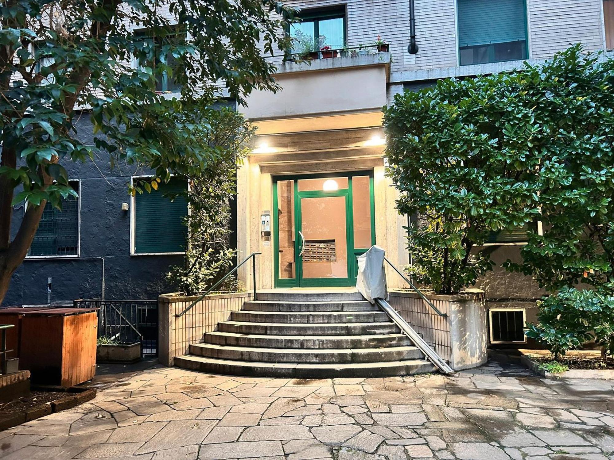Sant'Ambrogio Charme Apartment Milão Exterior foto
